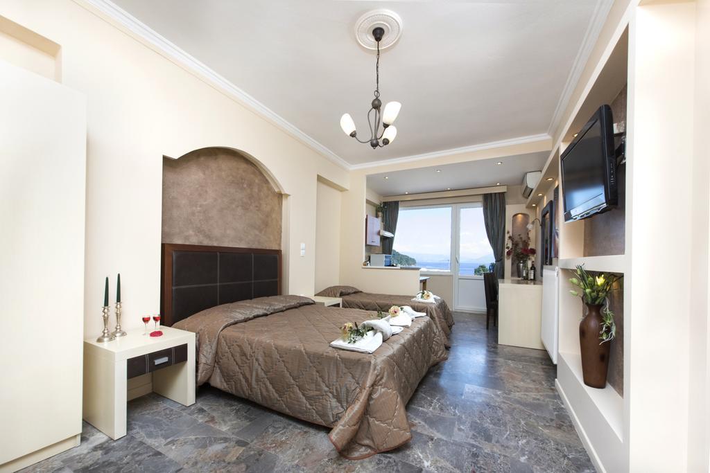 Mouse Island Perama (Corfu) Quarto foto